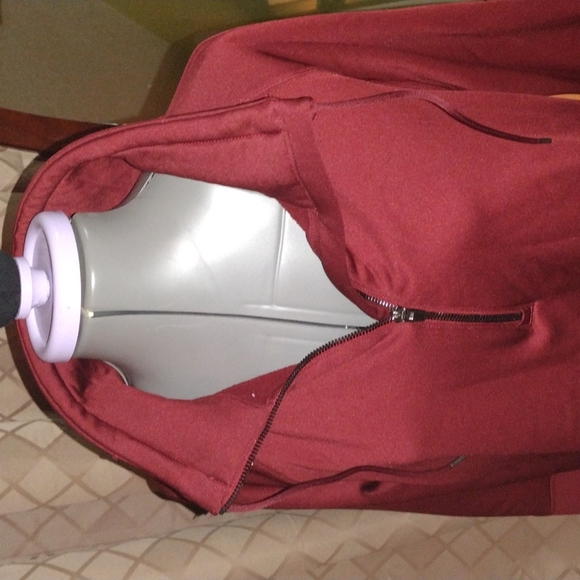 Avia Maroon Half Zip Pullover Long Sleeve Top EUC - Picture 2 of 11